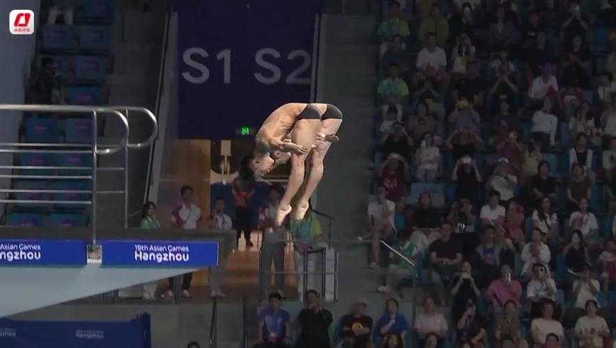 直播:跳水男双10米台决赛的相关图片